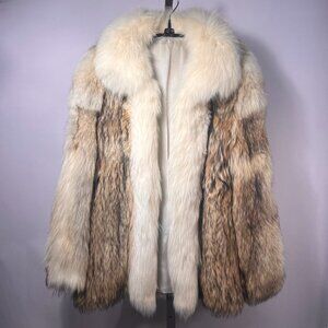 VTG Natural Coyote Coat with Natural Shadow and White Fox Tuxedo Trim M